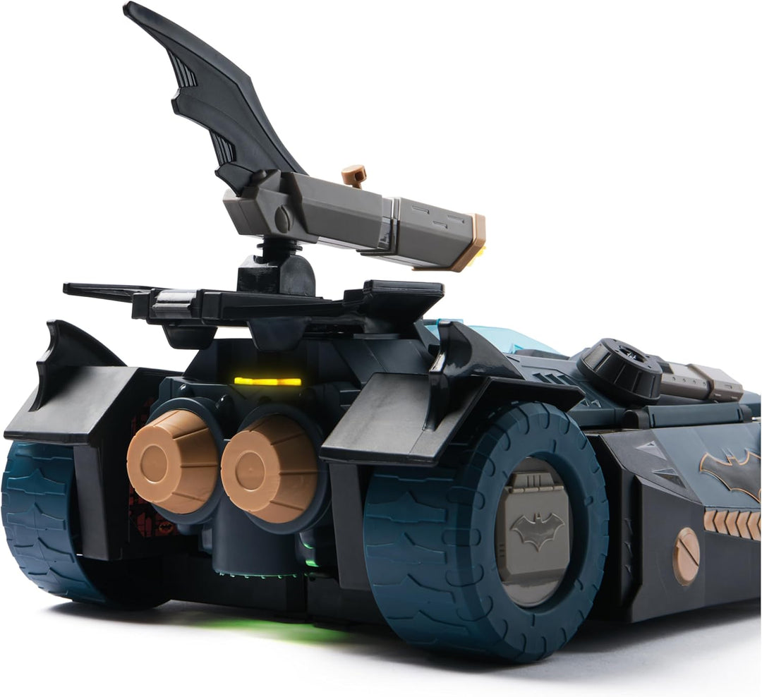 DC Comics - Ultimate Transforming Batmobile mit Batmanfigur (10cm), 1 Pfeil-Katapult, Lichteffekten,