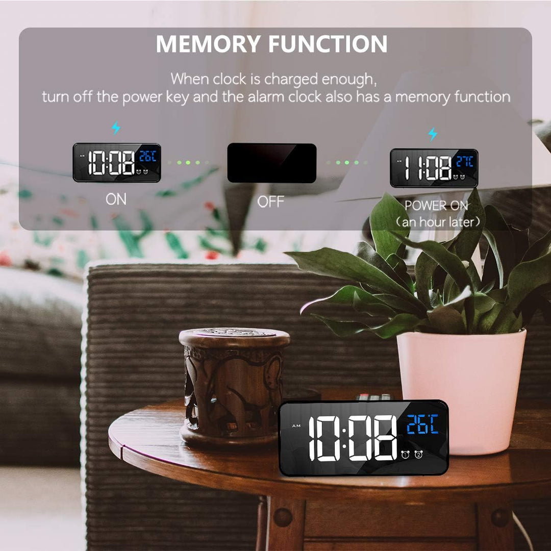 LATEC Digitaler Wecker mit Grosse LED Temperaturanzeige, Tischuhr mit 10 Musik, USB Ladeanschluss, 4