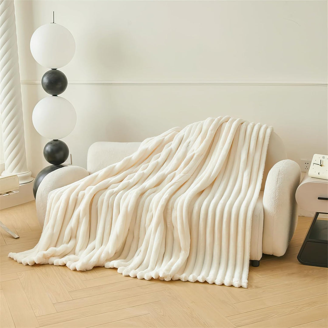 Kuscheldecke 200x230 cm - Warme Flausige Bettüberwurf Decke und Sofadecke Mama, Frauen und Freundin
