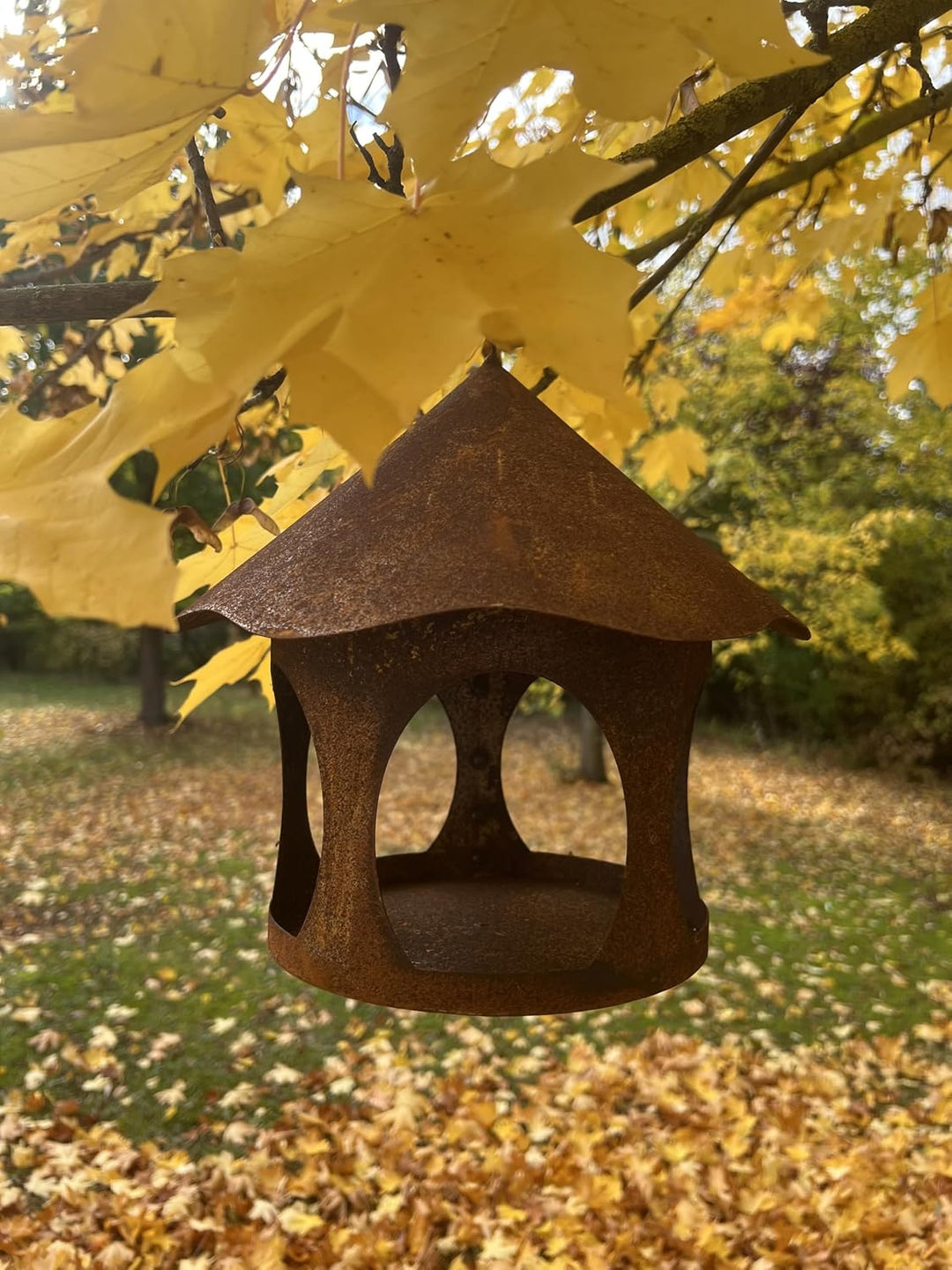 Vogelhaus Futterstelle rund Metall Rost Deko mit Haken zum Aufhängen 28cm/20cm Durchmesser 35 cm hoc