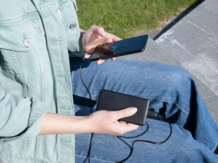 Trust Mobile Primo Dünne Powerbank Schnellladefunktion 5000 mAh, Nachhaltig, USB C Externer Akku, Tr