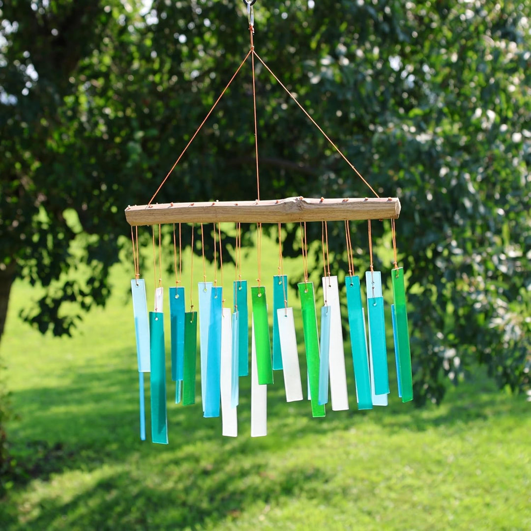 Blue Handworks Windspiel aus Seeglas und Treibholz, handgestrahltes Glas und Fundholz, handgefertigt