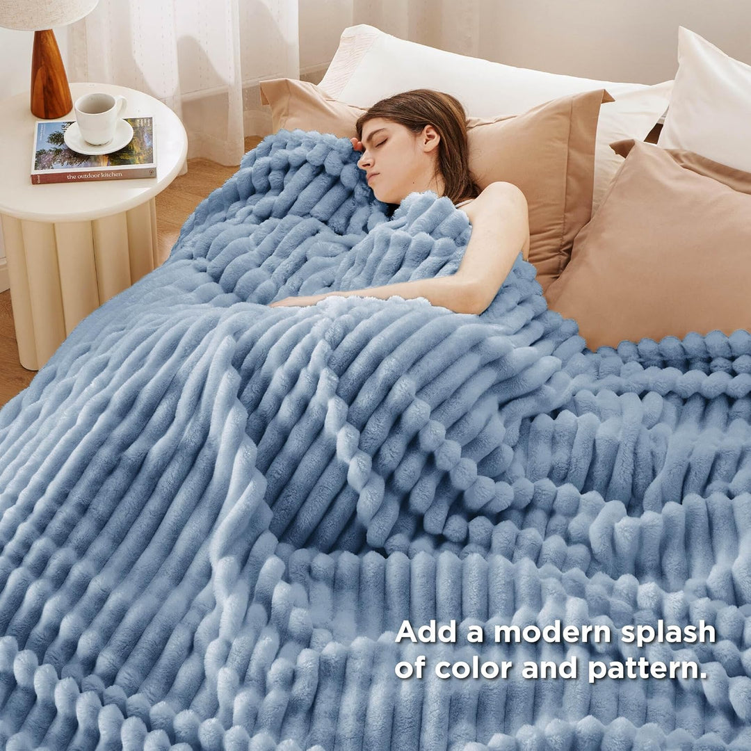 BEDSURE kuscheldecke 220x240 für Zimmer Deko - Tagesdecke, Wolldecke & Fleecedecke, Sofadecke, Weich