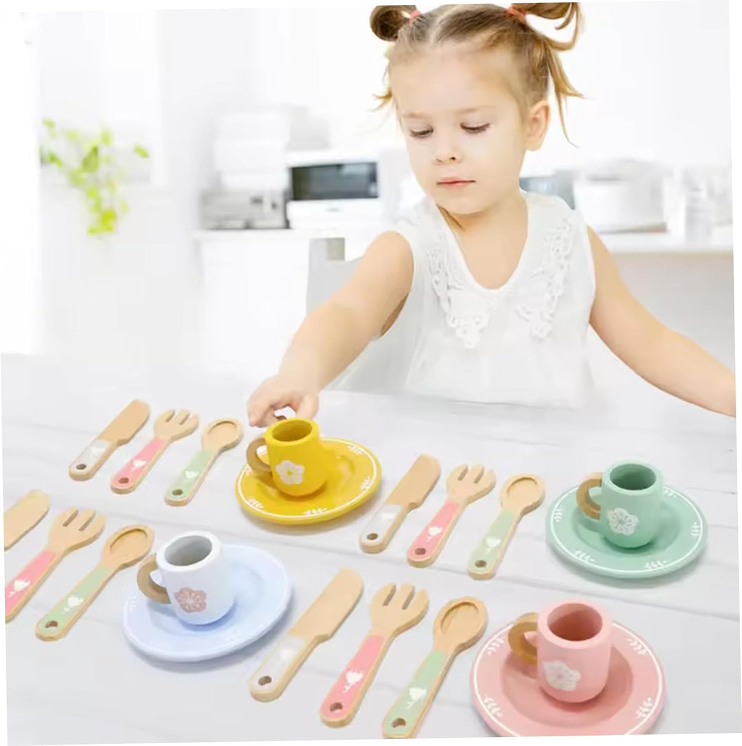 Spielküche aus Holz – Spielgeschirr und Tassen für Kinder ab 3 Jahren