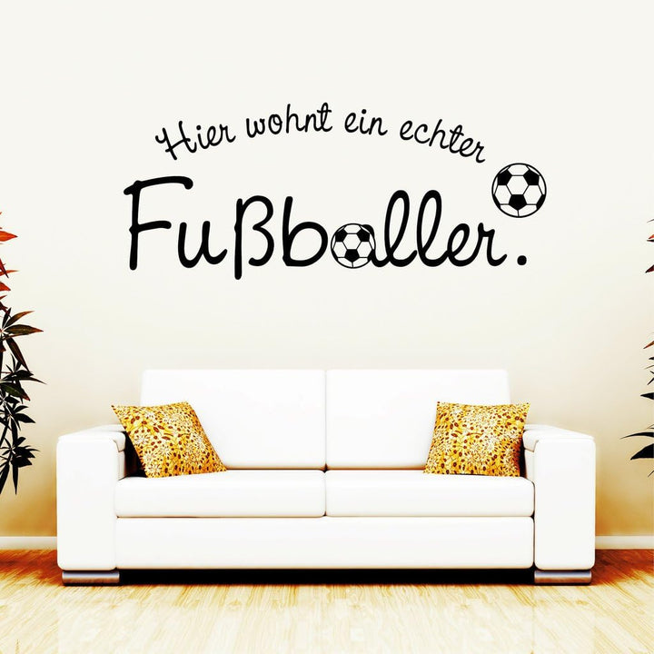 Türaufkleber „Hier wohnt ein echter Fussballer“ Kinderzimmer/schwarz / 55 x 131 cm Schwarz 55 x 131