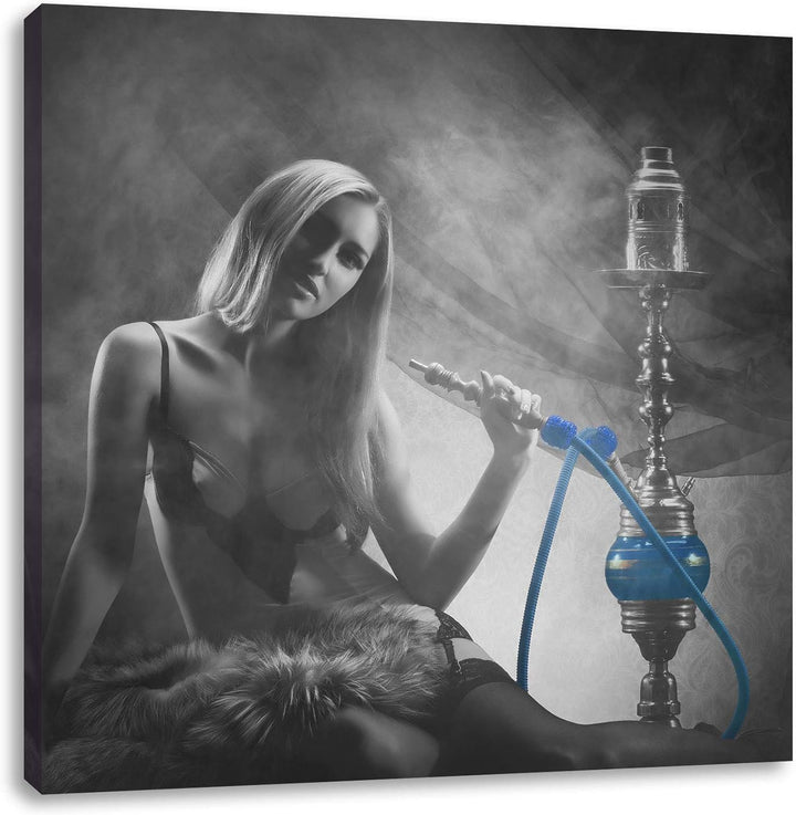 Pixxprint Frau neben Shisha als Leinwandbild/Grösse: 70x70 cm/Wandbild/Kunstdruck/fertig bespannt, 7