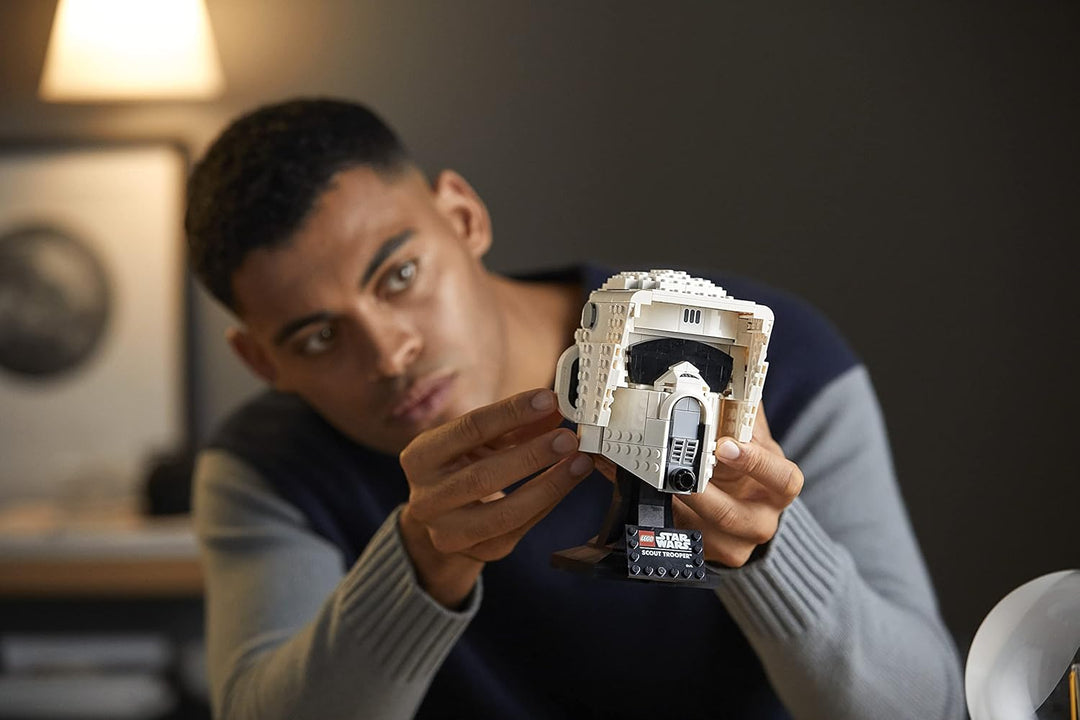 LEGO 75305 Star Wars Scout Trooper Helm Bauset für Erwachsene, Deko, Geschenkidee, Modell zum Bauen