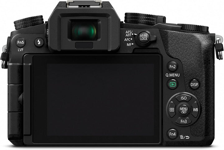 Panasonic Lumix G70KA Starterkit 16 MP, 4K Video, 7,5 cm (3 Zoll) Touchscreen, WiFi, NFC (inkl. 16 G