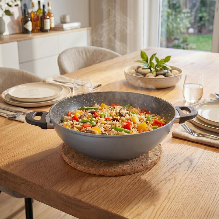Stoneline Wok 32 cm, mit Deckel, Aluguss, Wok Pfanne beschichtet mit echten Steinpartikeln, grau, oh