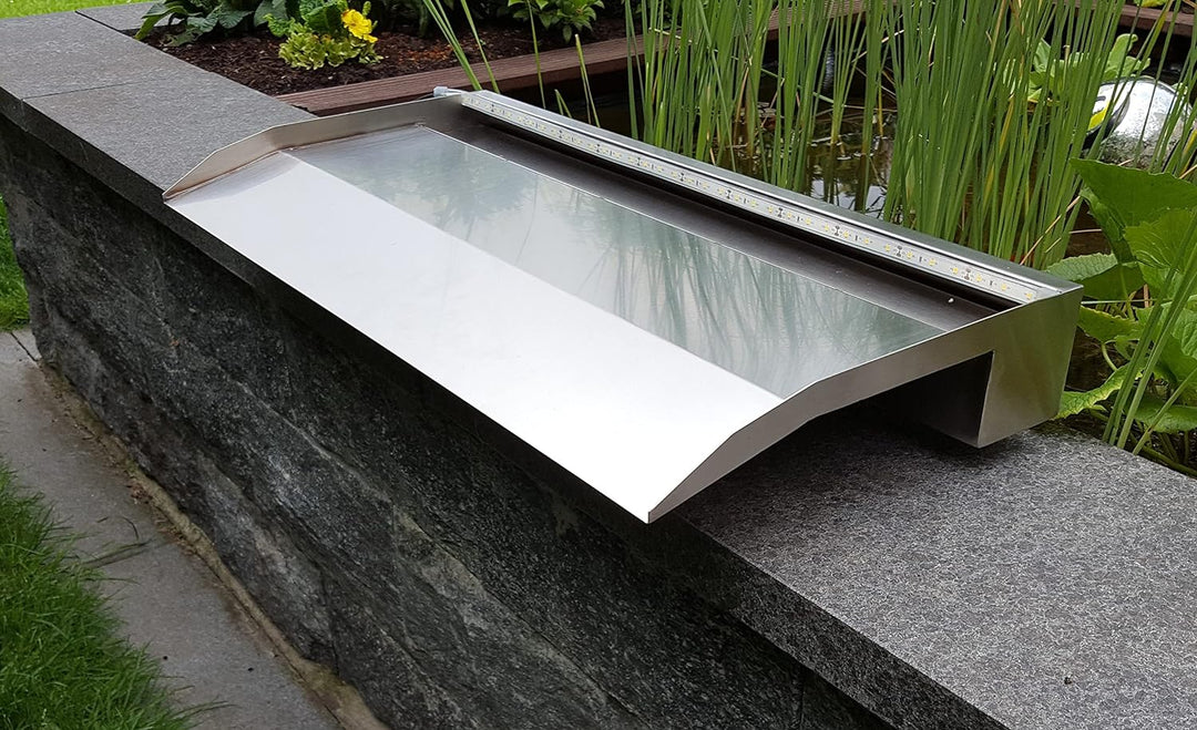 Jürgen Bocker Garten-Ambiente Wasserfall 60 cm Edelstahl matt Geb. mit langem Auslauf, Silber 60x8x2