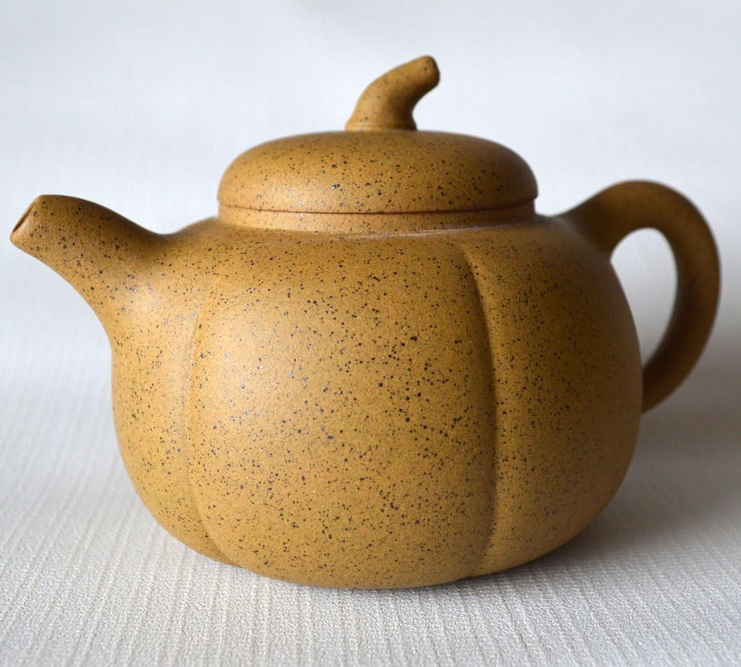 Teekanne 237 ml chinesische Yixing Zisha Teekanne Sesamgelber Schlamm