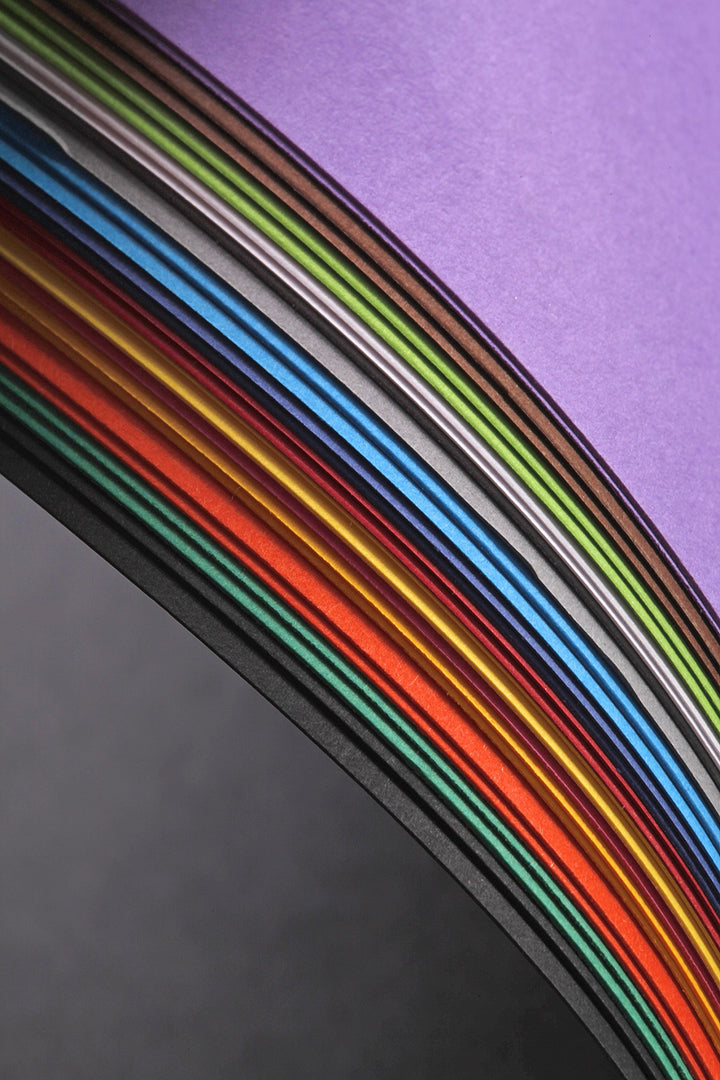 Clairefontaine 97298C Fotokarton Pack, 28 Bögen Premium, 50 x 70 cm, 300 g, Sortierung, 14 farben kr