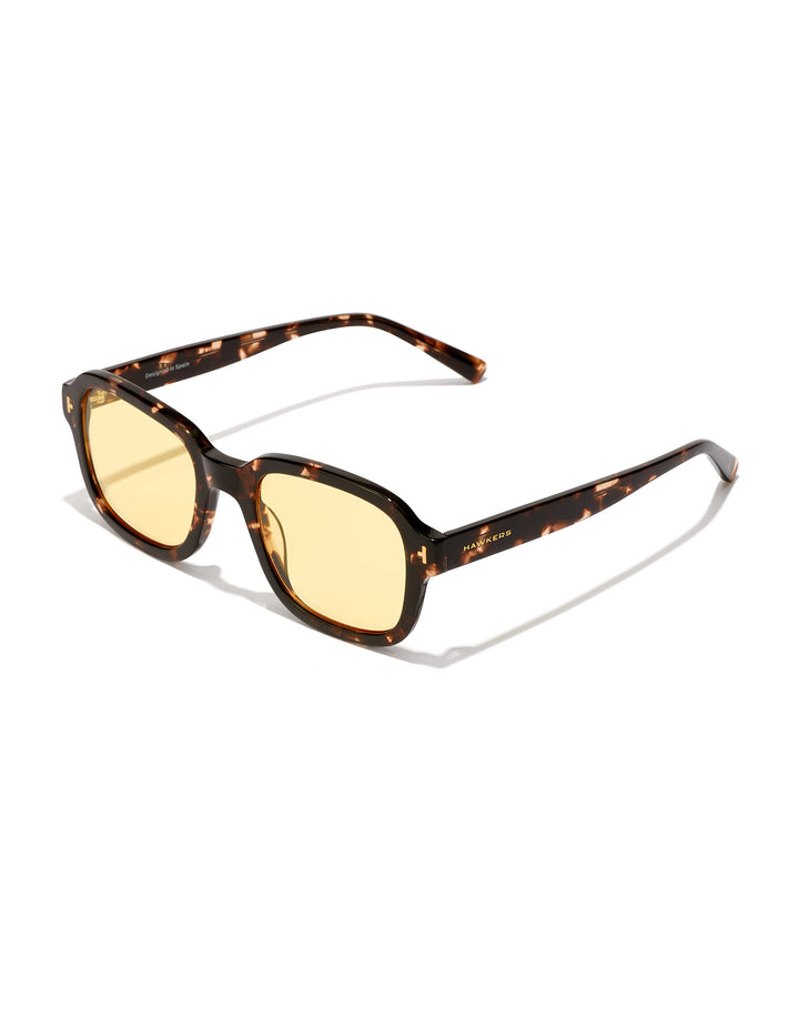 HAWKERS Unisex Twist Sonnenbrille Cosmetic Yellow · Beige Carey, Cosmetic Yellow · Beige Carey