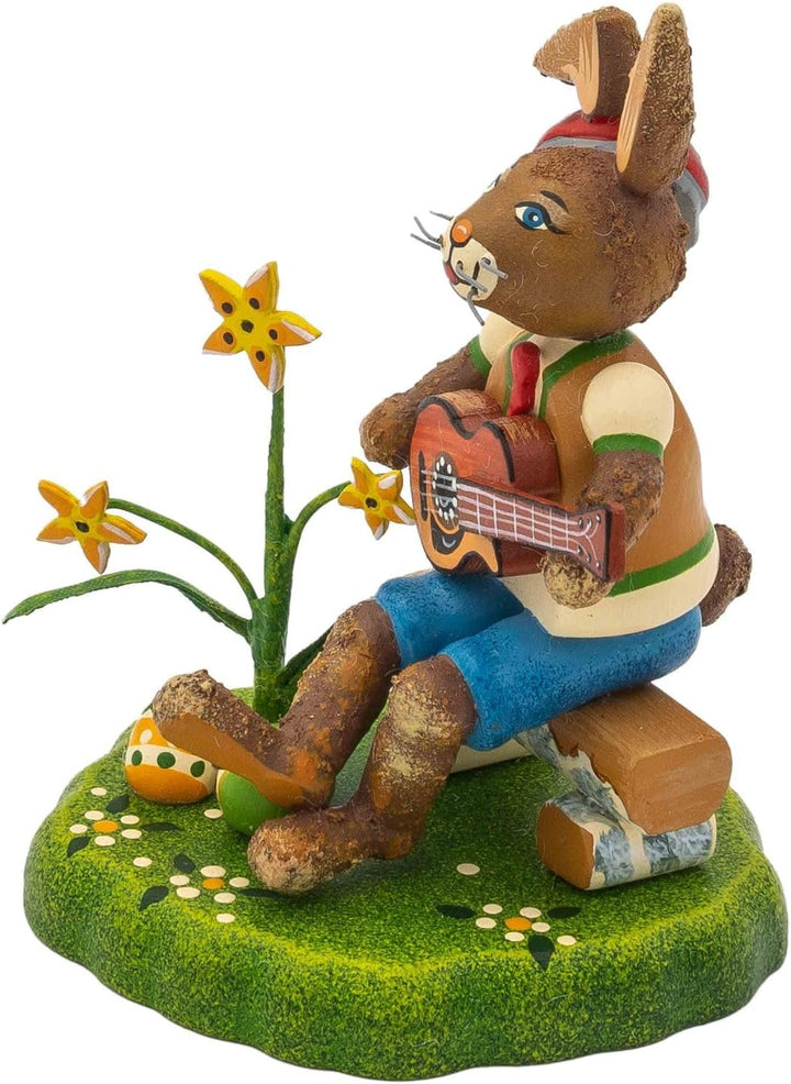 Hubrig Hasenmusikant Hase mit Gitarre, Höhe etwa 9 cm