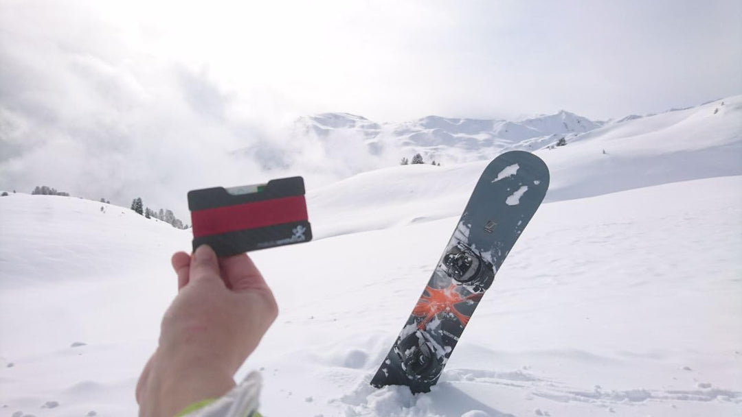 MakakaOnTheRun Slim Wallet Herren Carbon (RFID Blocker): RFID Schutz Herren Kreditkartenetui, Karten