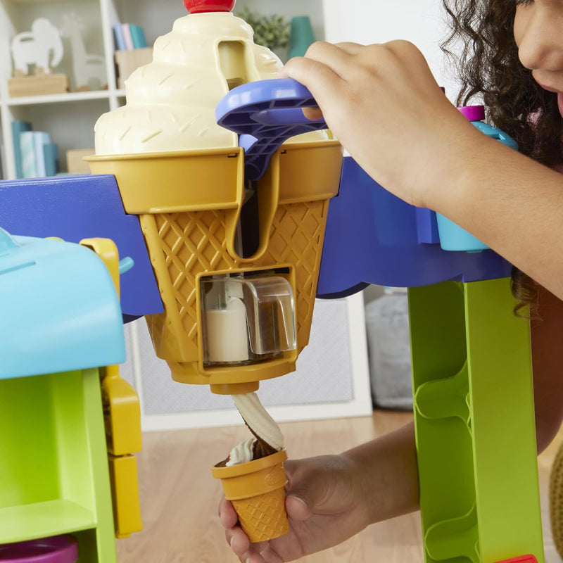 Play-Doh Kitchen Creations Grosser Eiswagen, Spielset mit 27 Accessoires, 12 Dosen und realistischen