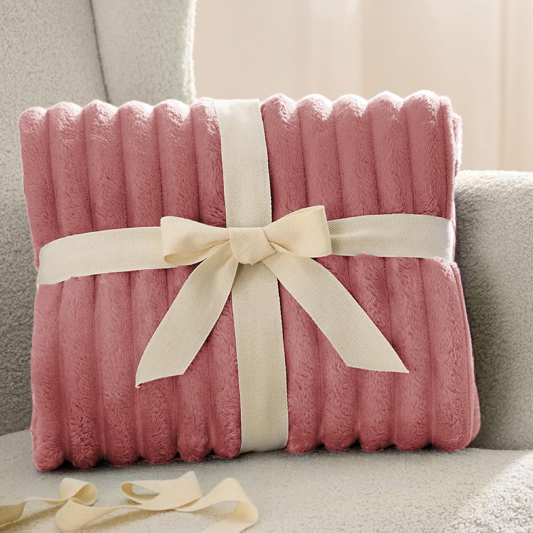 BEDSURE Kuscheldecke für Zimmer Deko - Wolldecke & Fleecedecke, Sofadecke, Weiche Warme Grobe Kordde
