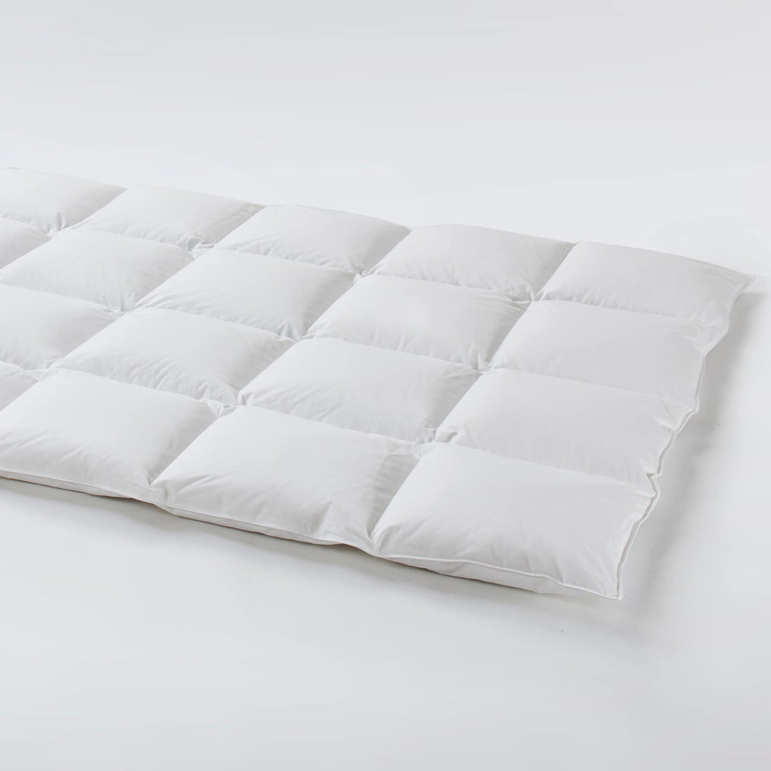 Daunenfee – Winter Cassettendecke 240x220cm, Daunen & Federn – 5x4 Karos, 2cm Stege – Handarbeit Mad