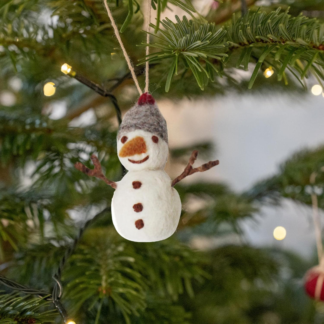 Én Gry & Sif Schneemann-Anhänger im Scandi-Stil | handgemacht aus Filz, fair-Trade | Weihnachtsdeko,