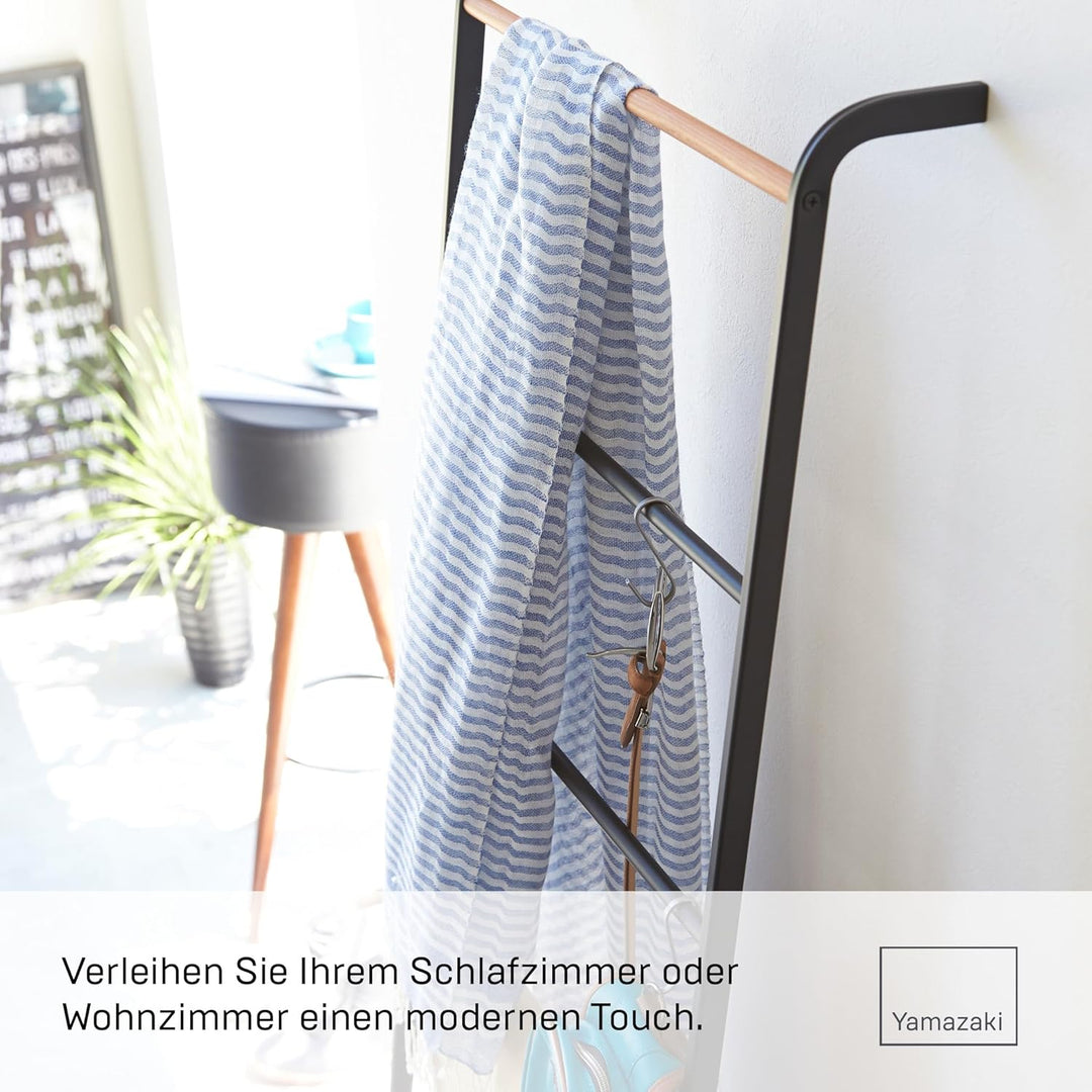 Yamazaki 2813 TOWER Lehnende Kleiderleiter, Schwarz, Stahl/Holz, Minimalistisch, 45 x 24 x 160 cm Sc