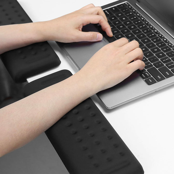 QWORK® 2er Set Ergonomische L-förmige Armauflage für Schreibtischkante, Memory-Schaum – Komfortable