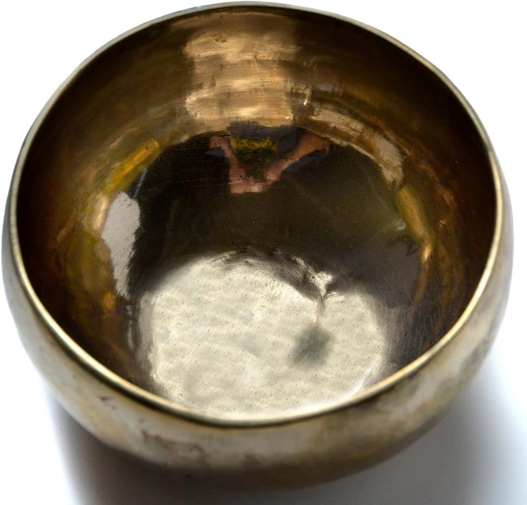 BUDDHAFIGUREN Klangschale handgedengelt 600 g - 650 g mit Zubehör 3teilig