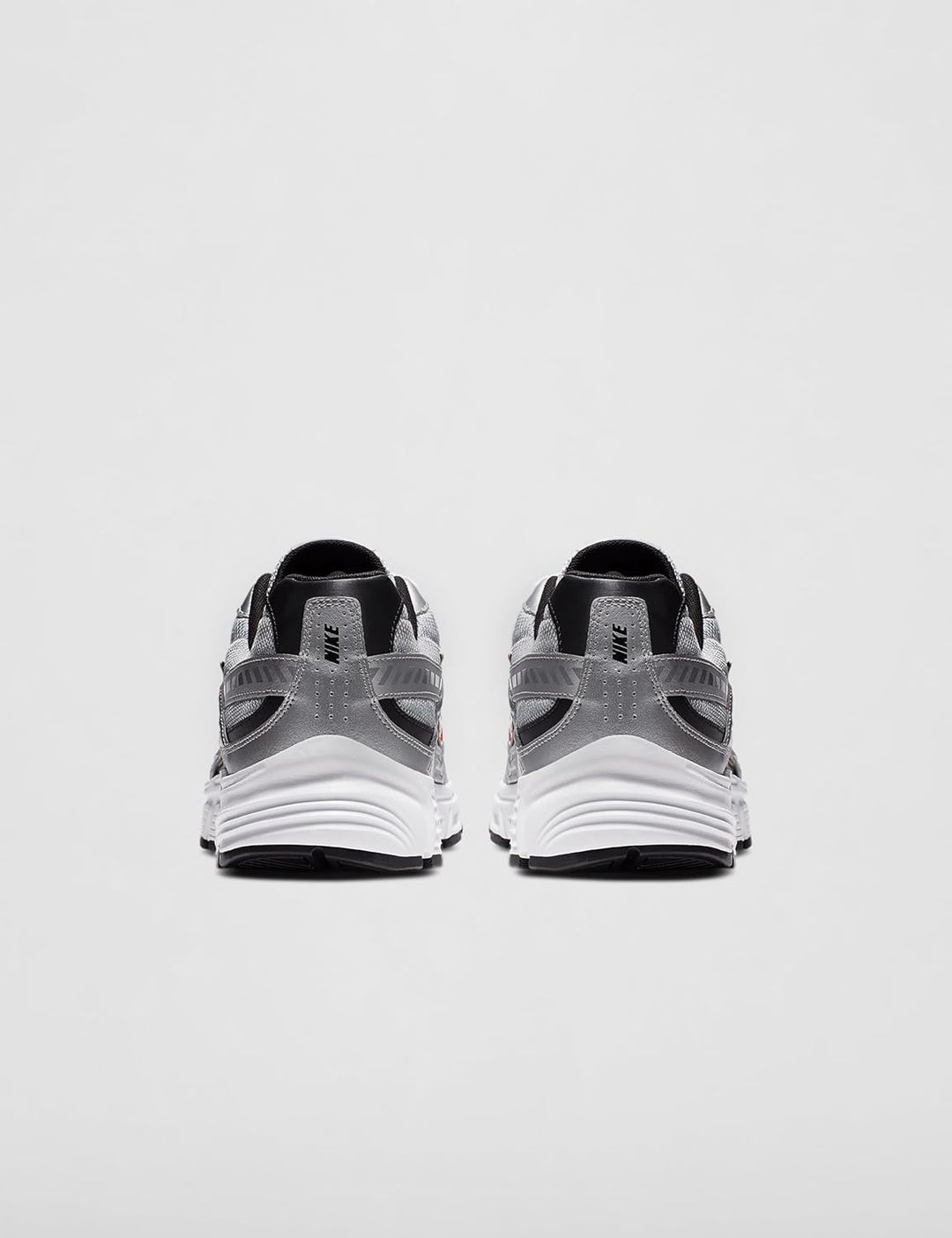 Nike Herren Initiator Traillaufschuhe 39 EU Grau Metallic Silver Black White 001, Grau Metallic Silv