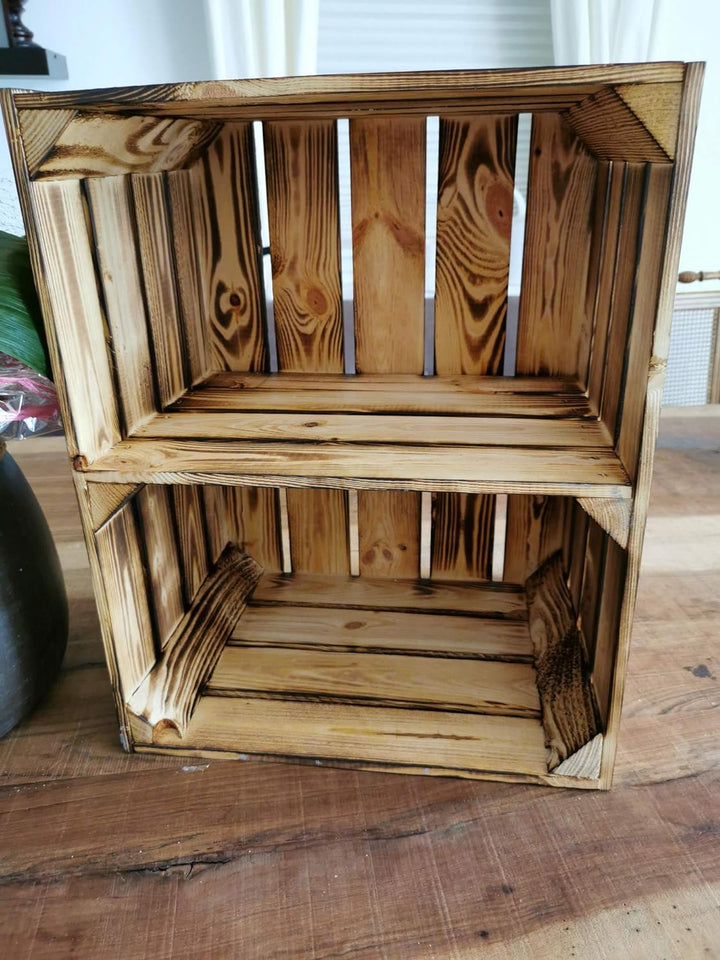 Teramico Massive Holzkisten als Schuhregal/Bücherregal LEICHT GEFLAMMT mit Zwischenbrett (verschraub