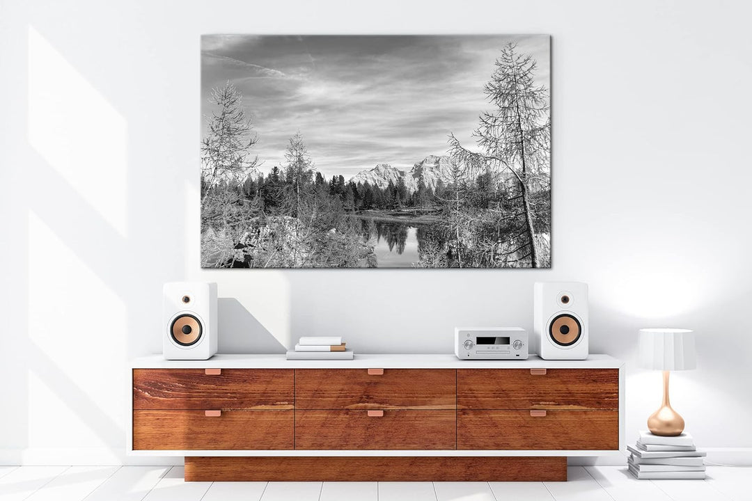 Herbstliche Berglandschaft der Dolomiten Format: 80x60 als Leinwand, Effekt: Schwarz&Weiss, Motiv fe