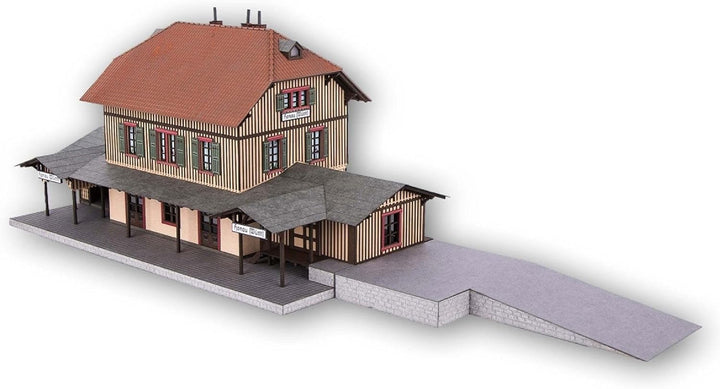 Noch Bahnhof ” Honau”