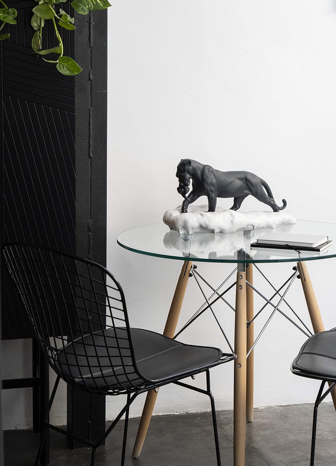 LLADRÓ Figur Schwarzer Panther Mit Welpe. Panther. Porzellan.