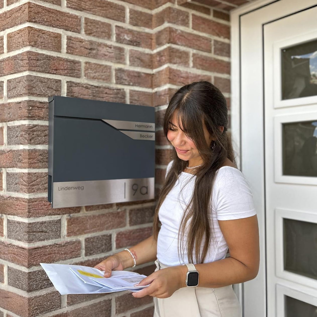 Metzler Wandbriefkasten mit Zeitungsfach und verdecktem Schloss Anthrazitgrau RAL 7016, DIN-A4-Einwu