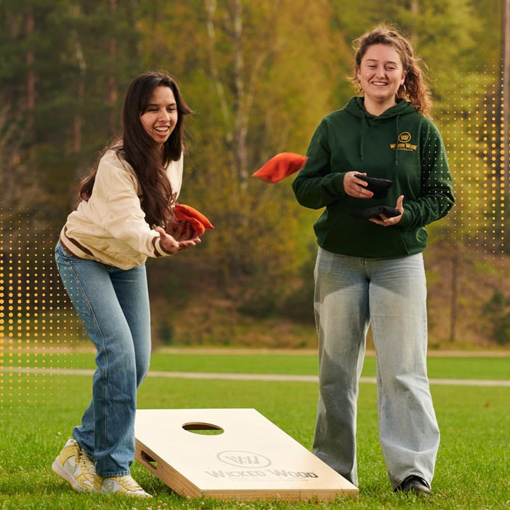 Cornhole Set – 120 x 60 cm - Sackloch Spiel – Wicked Wood – offiziell ACL-lizensiertes Set of Boards
