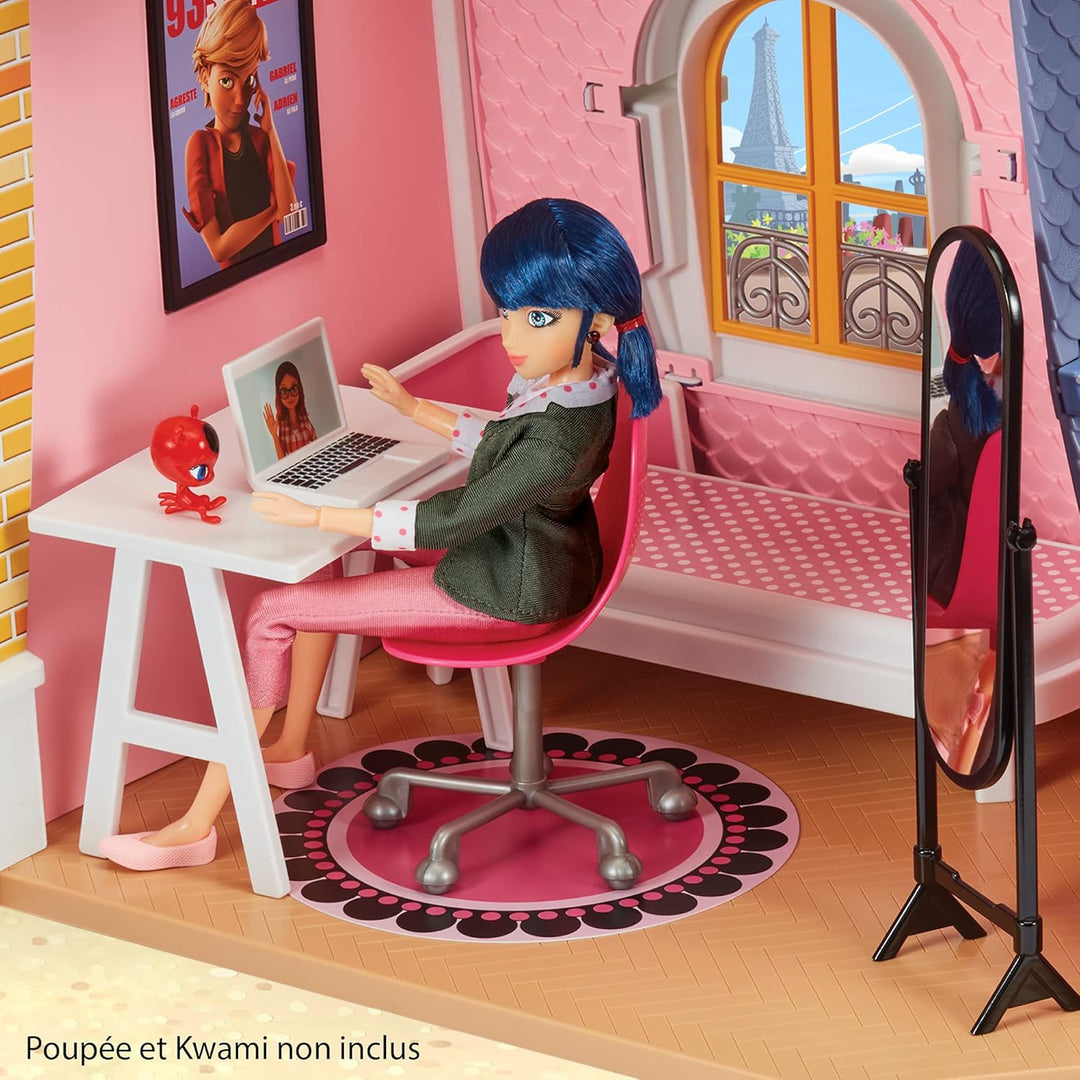 Bandai - Miraculous Ladybug - Marinettes Zimmer - Spielwelt kompatibel mit 26 cm Puppen - P50660, Ma
