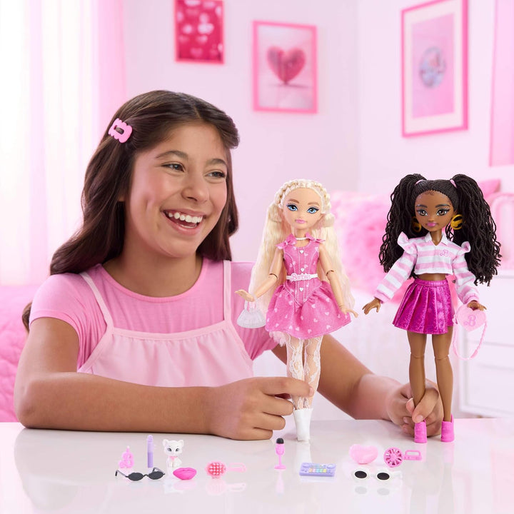 Barbie Dream Besties Brooklyn“ Modepuppe und Zubehörteile, beweglich mit brünetten Haaren und Spielt
