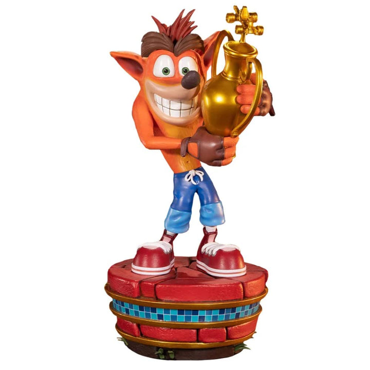 FIRST4FIGURES Crash Bandicoot - Crash Team Racing Crash Winner - Statuette 46cm