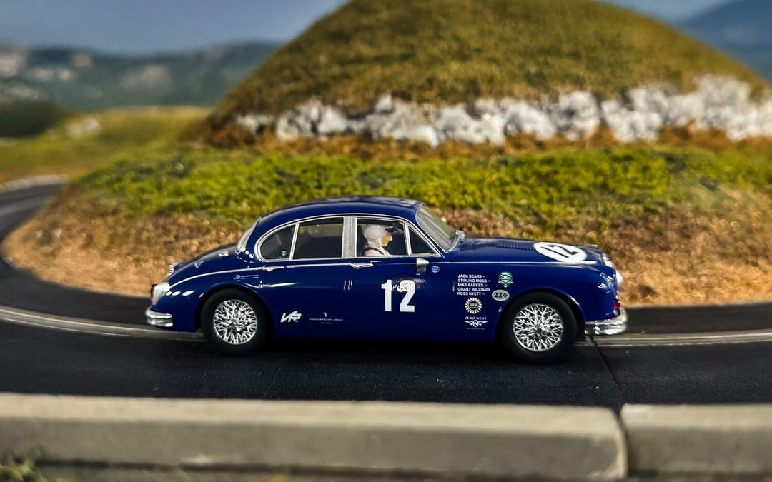 Scalextric Jaguar MK2 - Grant Williams Racing Slotcar, Blau, Jaguar MK2