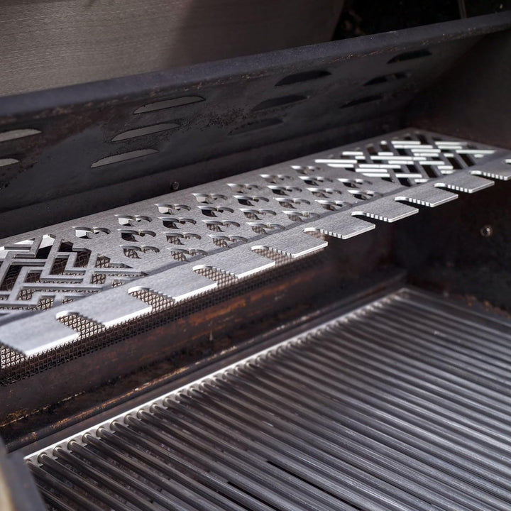 Grillrost.com Das Original Edelstahl Multistation | Warmhalterost für Napoleon LEX485 | mit Drumstic