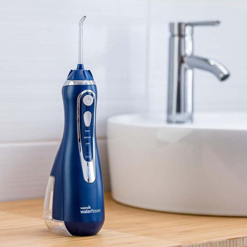 Waterpik Cordless Advanced Waterflosser, kabellose Munddusche mit 4 Aufsätzen, Druckbereich von 3,1