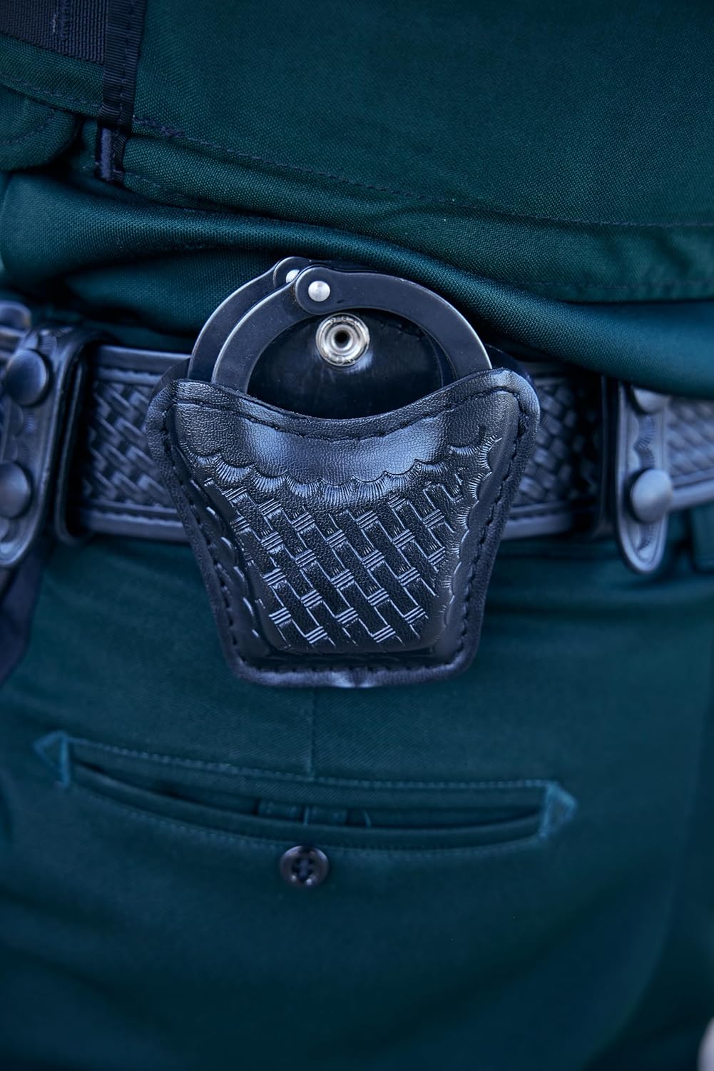 Bianchi AccuMold Elite 7934 Handschellen-Etui mit offener Oberseite für Gürtel Schwarz, Korbgeflecht