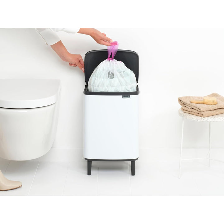 Brabantia - Mülleimer Bo Hi 12L mit Soft-Close-Deckel, herausnehmbarem Inneneimer und Transportgriff