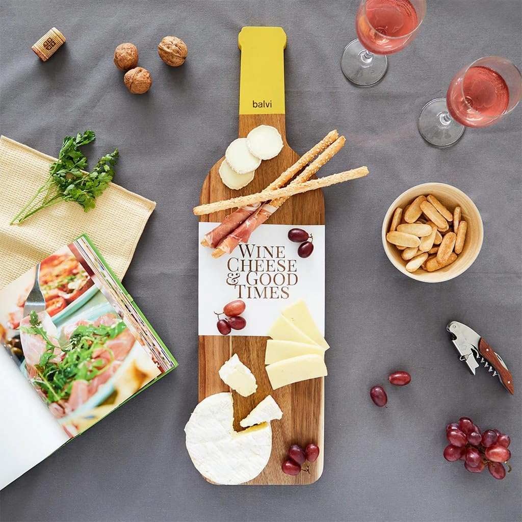 balvi Käseplatte The Bottle Akadienholzplatte zum Schneiden und Servieren von Käse in Form Einer Wei