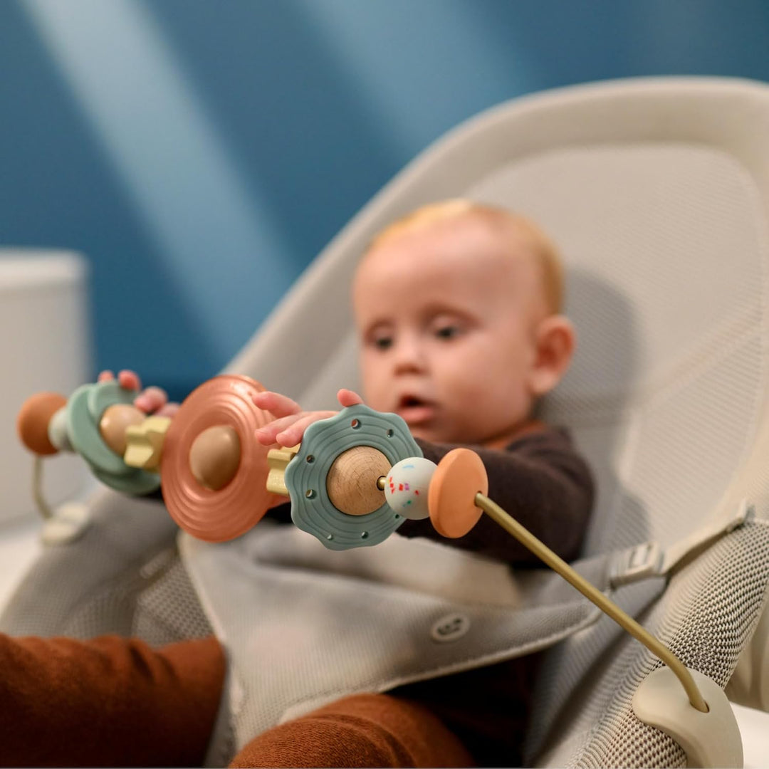 Maxi-Cosi Dove Baby-Spielbogen, Spielbogen Baby, Leicht zu befestigen, Babywippe Zubehör, Wippe Spie