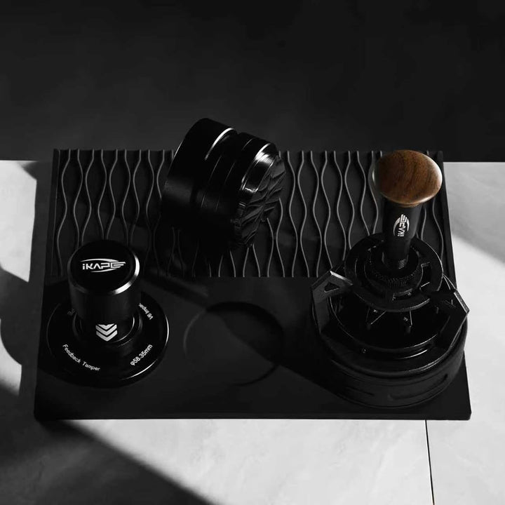IKAPE Espresso-Stampfmatte, lebensmittelechte Silikon-Kaffeestampfmatte, Portafilter-Stampfmatte, Es