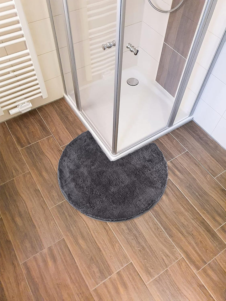 FLUFFY Badteppich für Eckduschen, Hochflor aus Mikrofaser, rutschfeste Unterseite (Rund | Innenmasse