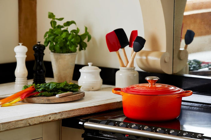 Le Creuset Signature Gusseisen-Bräter mit Deckel, Ø 26 cm, Rund, Für alle Herdarten und Induktion ge