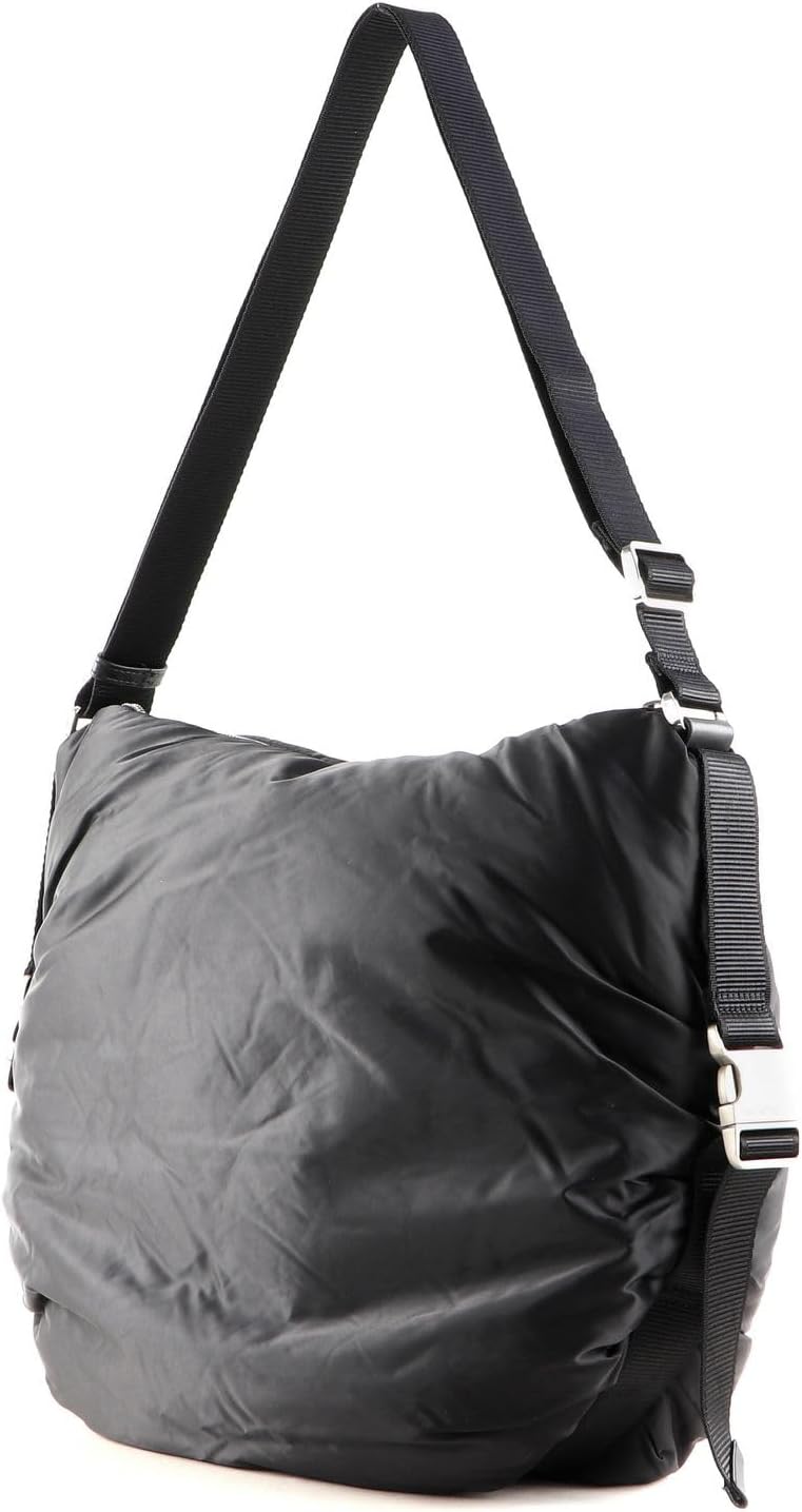 Mandarina Duck Damen Chelsea Schultertasche Schwarz, Schwarz