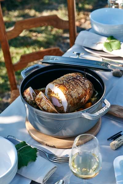 STAUB Gusseisen Bräter/Cocotte, Rund 28 cm, 6,7 L, Aromaregen Funktion, Für alle Herdarten geeignet,
