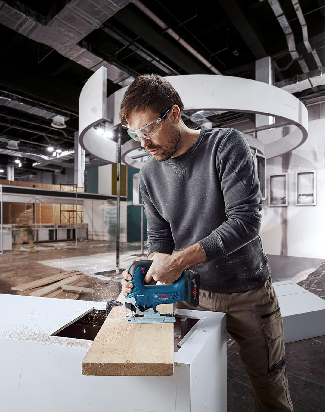 Bosch Professional 18V System Akku-Stichsäge GST 18V-125 B (mit Bügelhandgriff, Neigungsschnitte bis