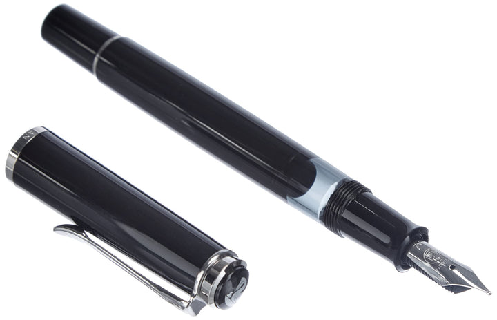 Pelikan 804080 Kolbenfüllhalter Classic M205, schwarz, Feder M, 1 Stück Federbreite: M, Federbreite: